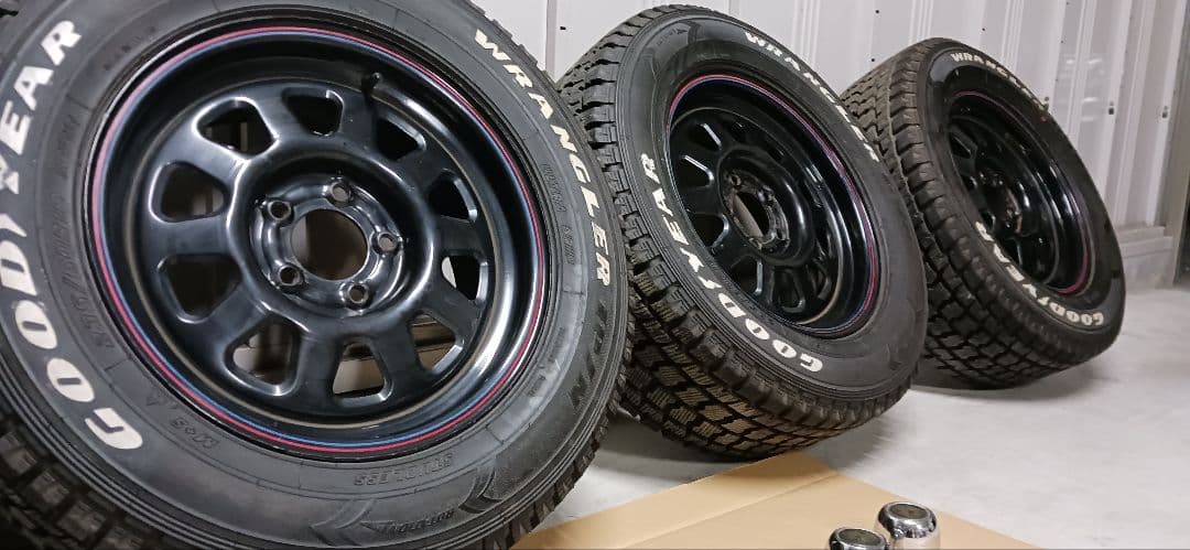 ◆デイトナ16インチホイール◆グッドイヤー製スタッドレス◆235/60R16◆