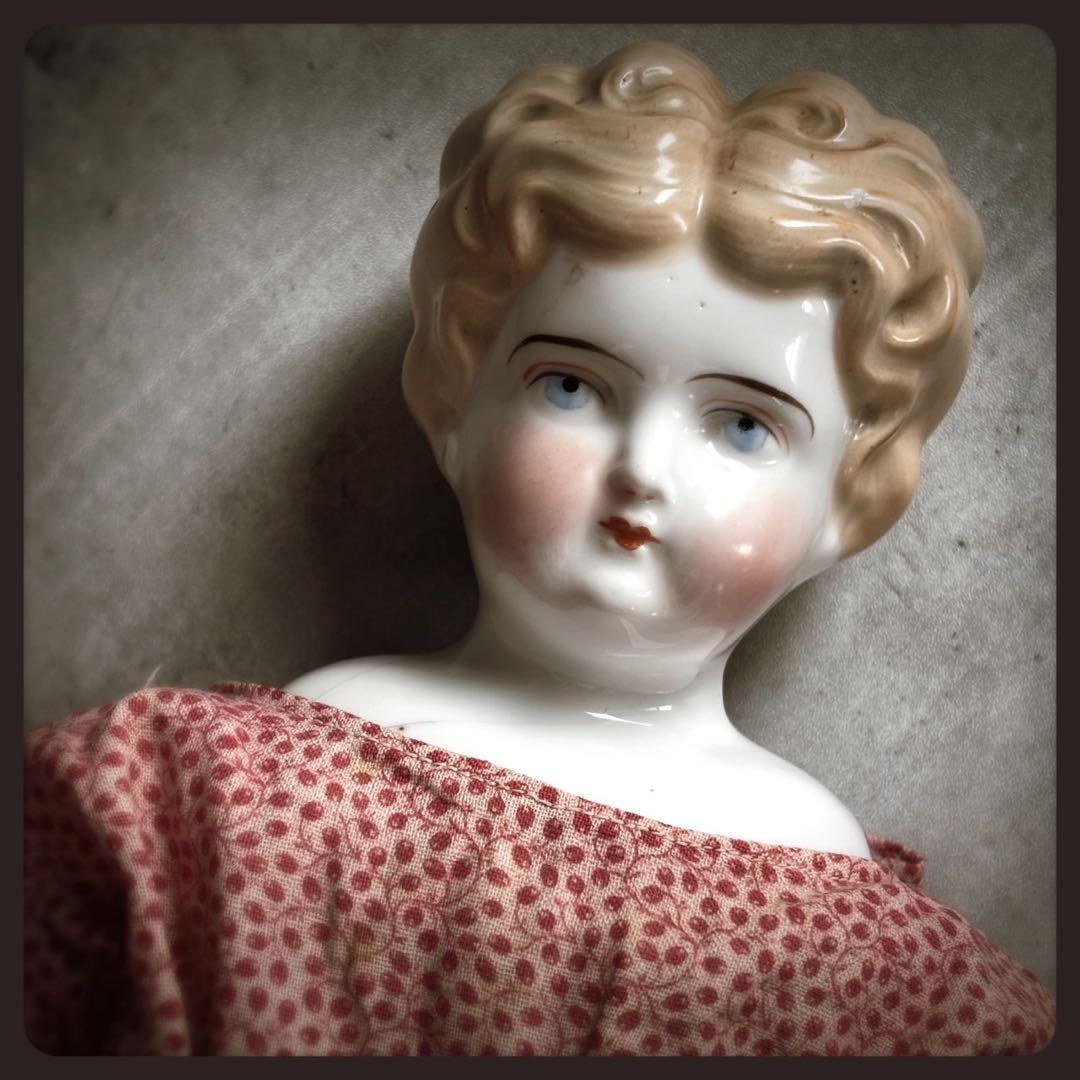 アンティーク　 ブロンド　チャイナヘッドドール ビッグサイズ ビスクドール