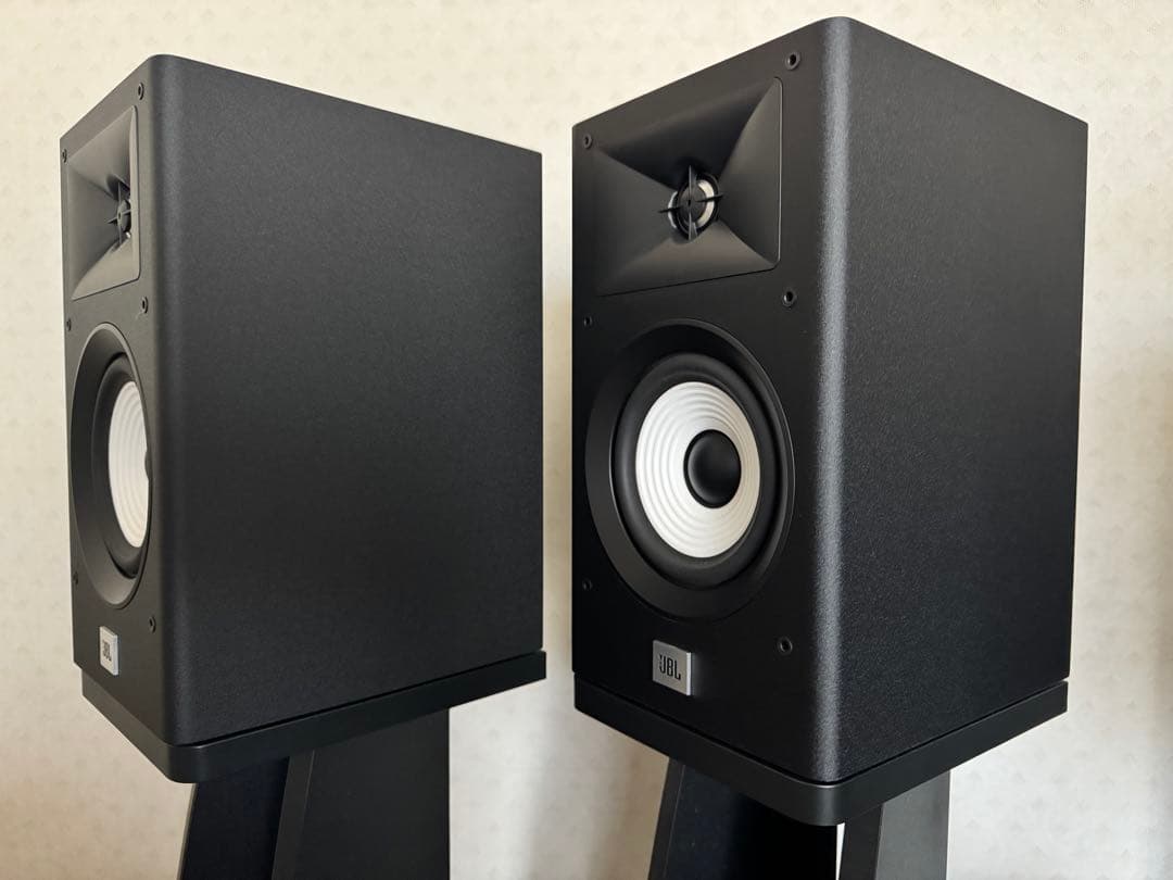 美品JBL STAGE A130BLK 2ウェイ ブックシェルフ型スピーカー