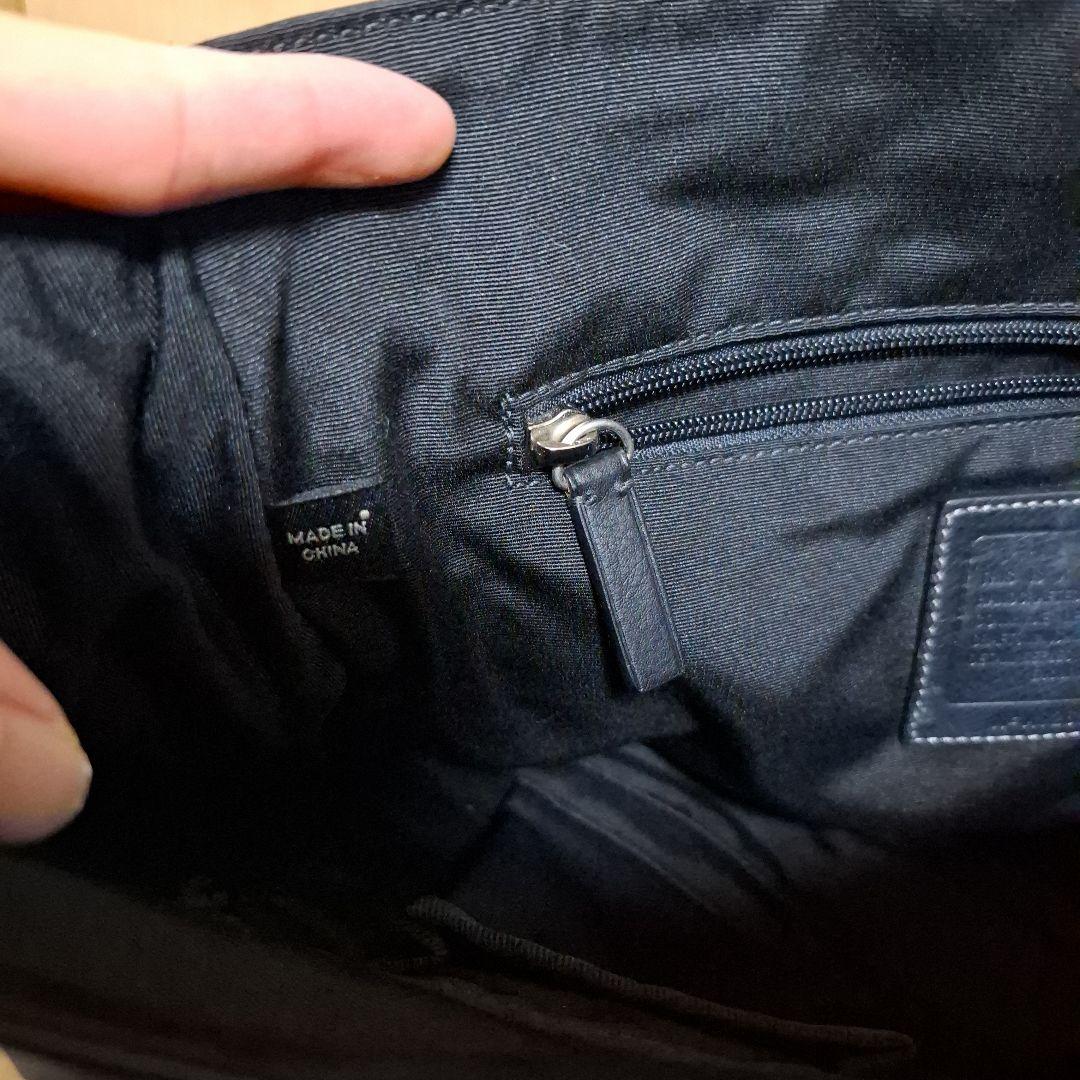 COACH ショルダーバッグ F70556 ロゴ A4収納可 レザー　ブラック