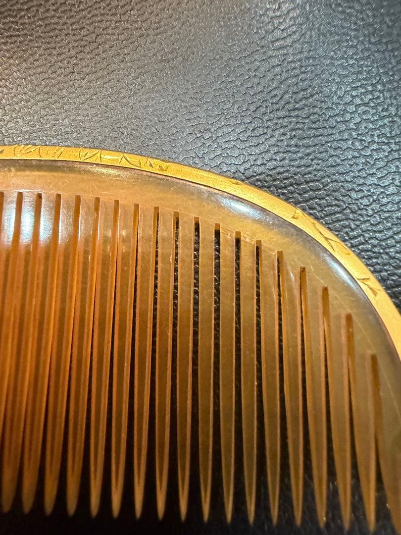 鼈甲 K20フレーム付 櫛（べっ甲櫛）総重量7g