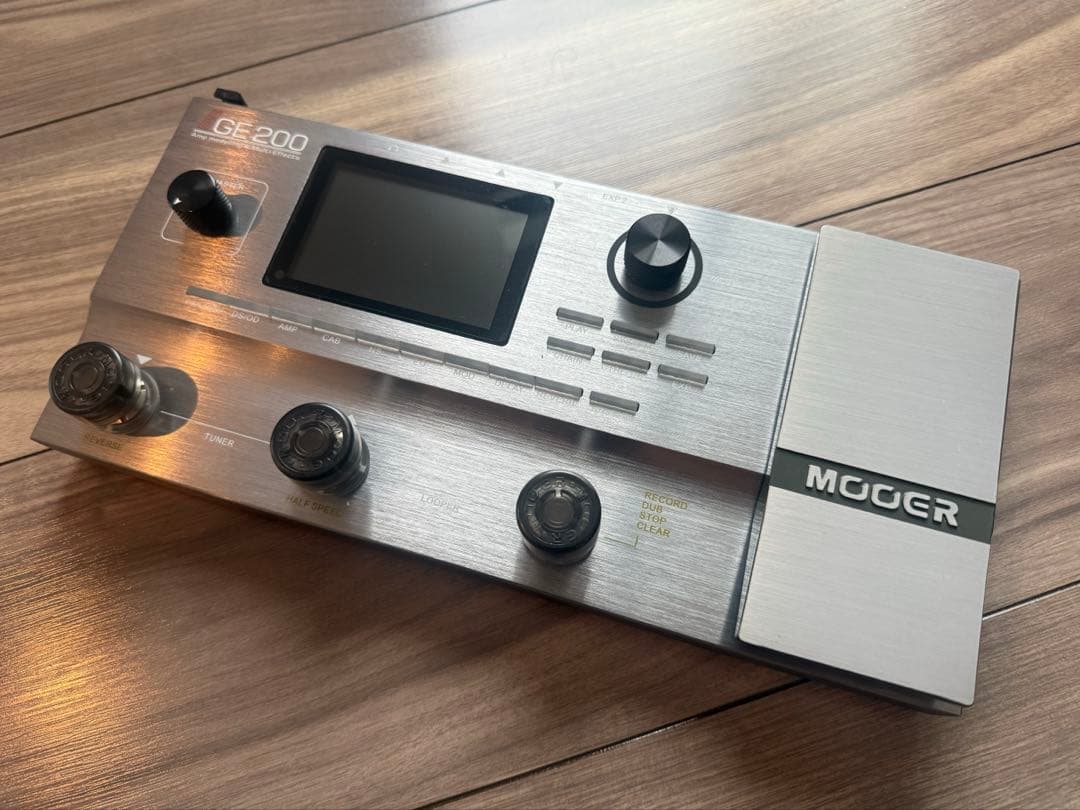 【YKYS】【美品/オマケ付】MOOER GE-200 AK-200