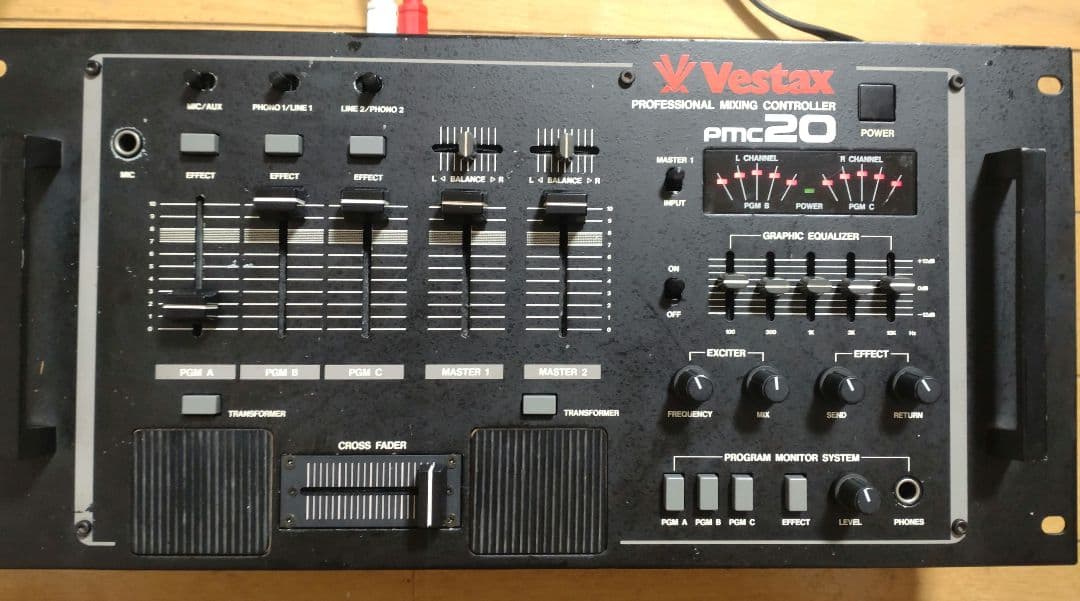 Vestax PMC20 動作確認済み　送料込み DJミキサー