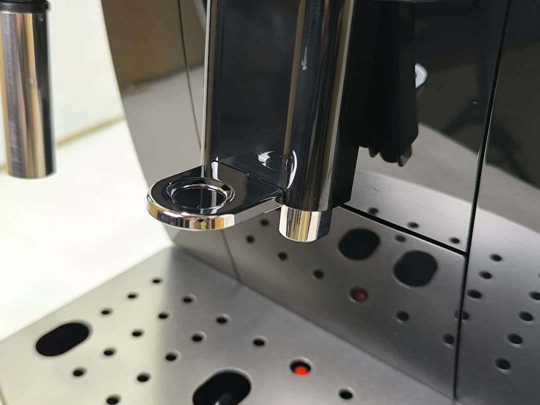 デロンギ　コンパクト全自動コーヒーマシンマグニフィカS ECAM22112B　6