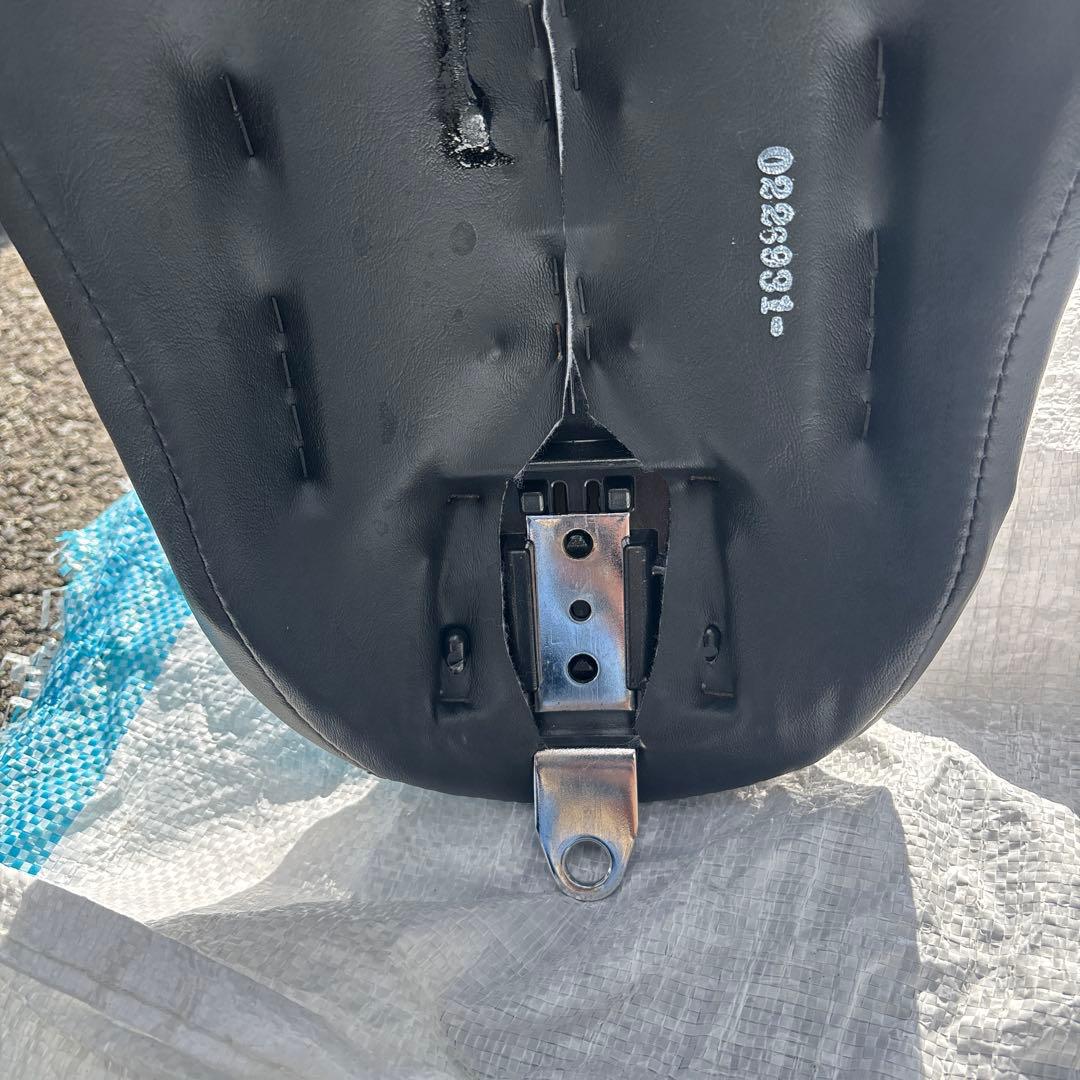 ス*ん様 2013年式スポーツスター　XL1200C 純正シート