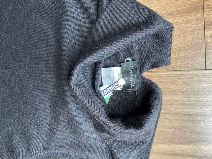 クリーニング済CHANEL黒カシミア 70％シルク30%