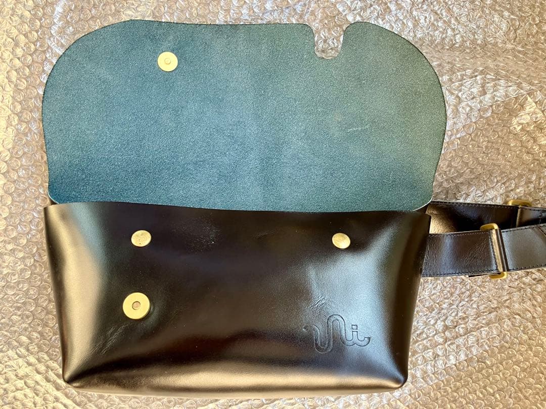 Uni&co ユニアンドコー　メッセンジャバック ブラックXS