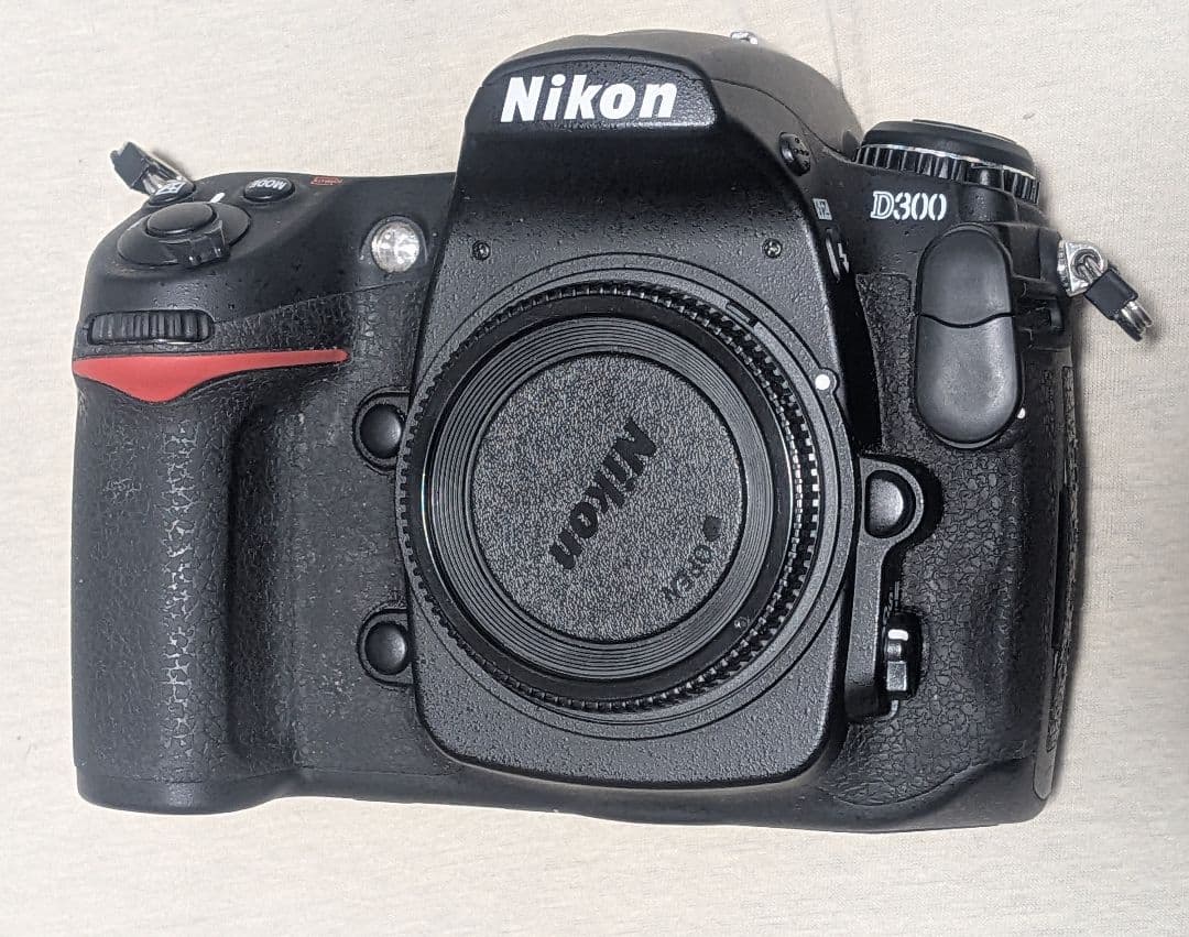 Nikon D300 バッテリー劣化度0 チャージャー付 美品
