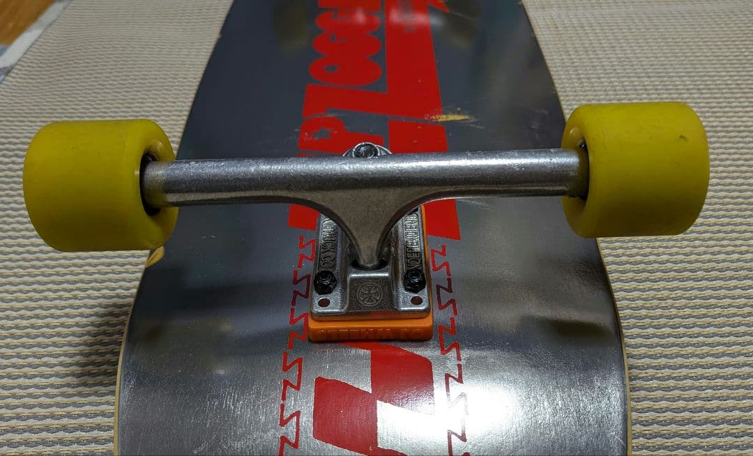 スケートボード KROOKED ZIPZOGGER