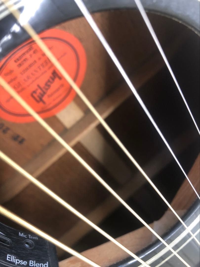 K*様 Gibson J-45 Kazuyoshi Saito トップ割れリペア