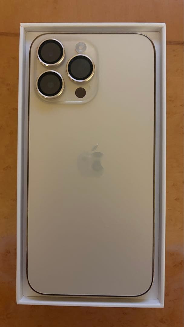 iPhone 14 Pro Max ゴールド シリコンケーブル付き