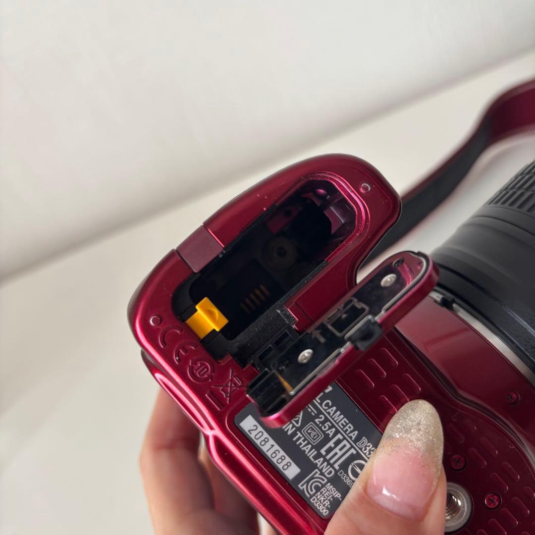 美品 Nikon D3300 ダブルズームキット2 レッド 一眼レフ カメラ