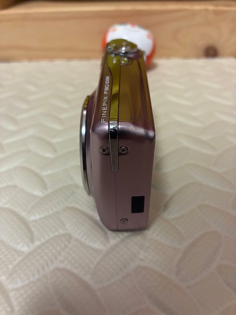 美品　fujifilm f80exr デジタルカメラ