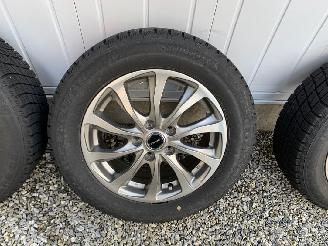 16インチ 205/60スタッドレスタイヤ　ホイールセット（ステップワゴン）