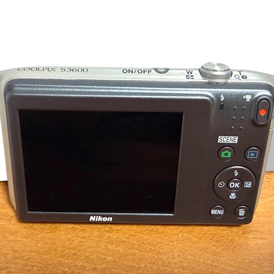 ☆美品 ニコン クールピクス S3600 クリスタルシルバー デジタルカメラ
