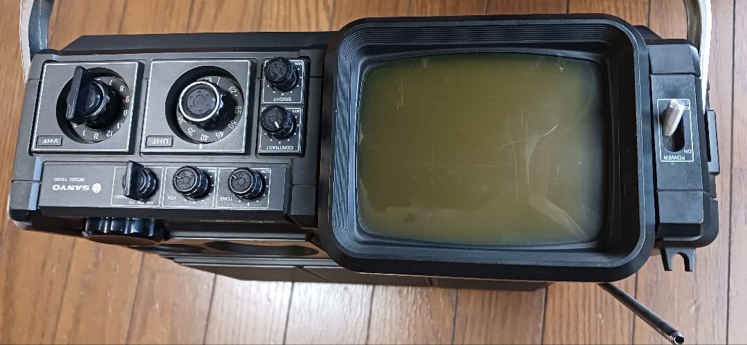 SANYO　モデルT5100 77年製TV UHF VHF
