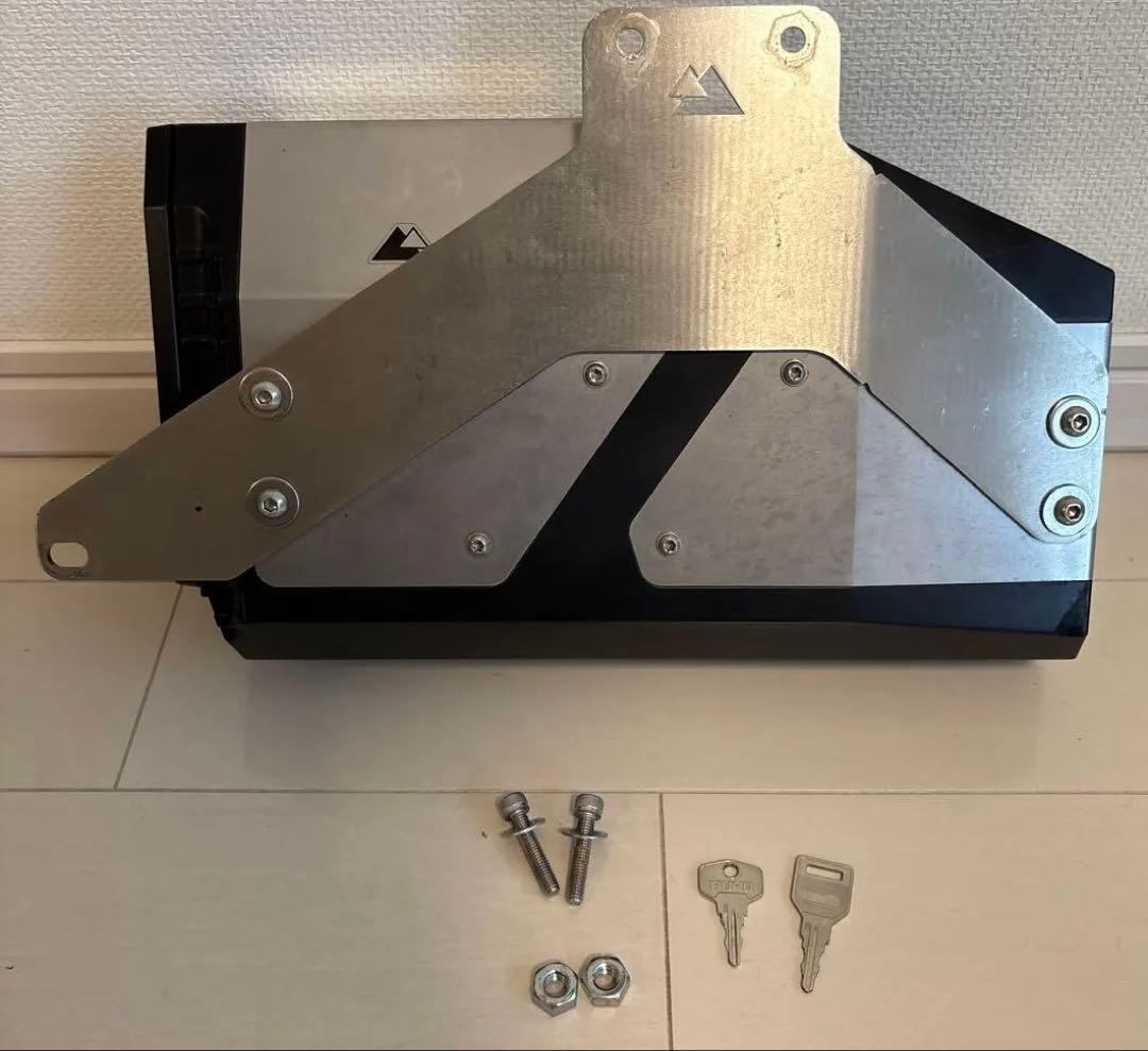 ツアラテック CT125ハンターカブJA55用 ツールボックス