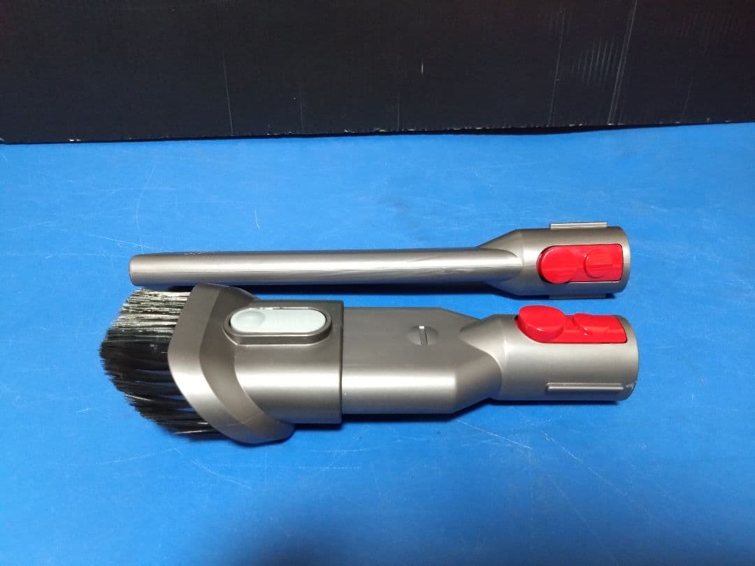 人気機種！最終値下げ！dyson‼️デジタルスリムフィラフィ SV18②