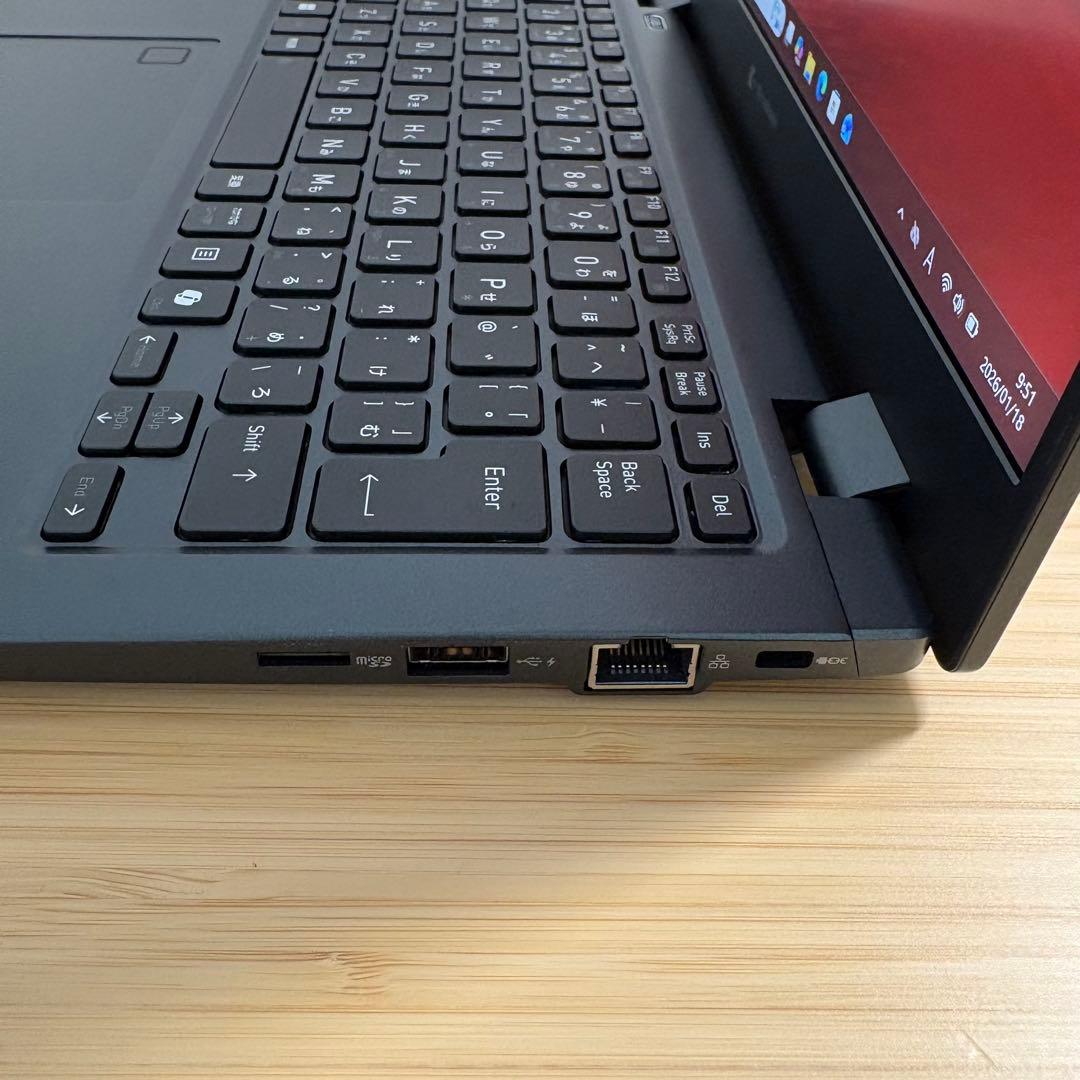 美品 東芝 2024年モデル 13世代 i5/FHD/16G 軽型 office