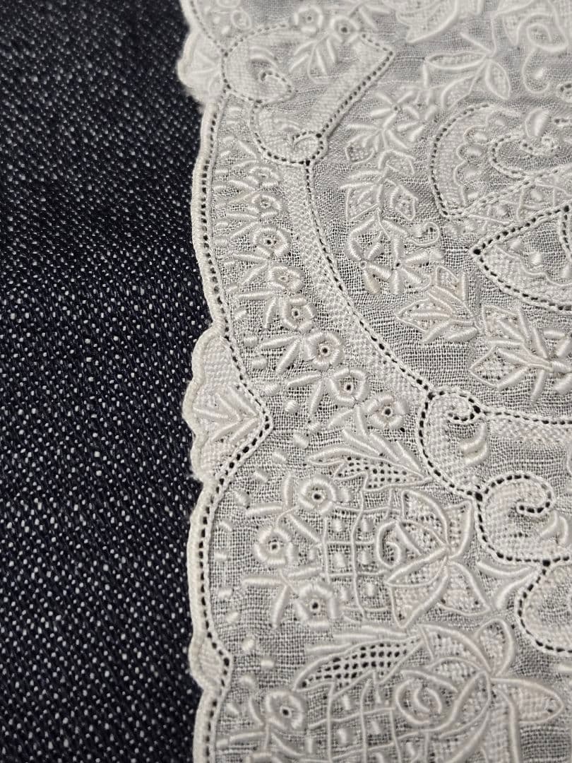 手刺繍　スワトウ汕頭ホワイト レース模様 ハンカチ　ヴィンテージ