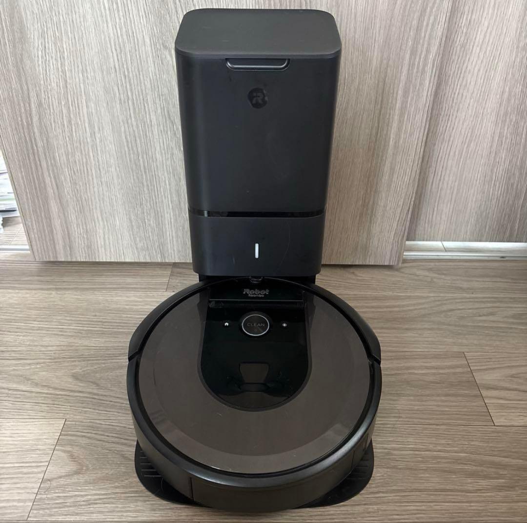 iRobot rumba i7（自動ゴミ収集機能付き）