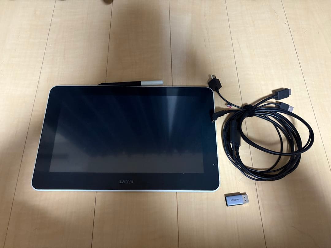 Wacom(ワコム) 13.3インチ 液タブOne 液晶ペンタブレット 13