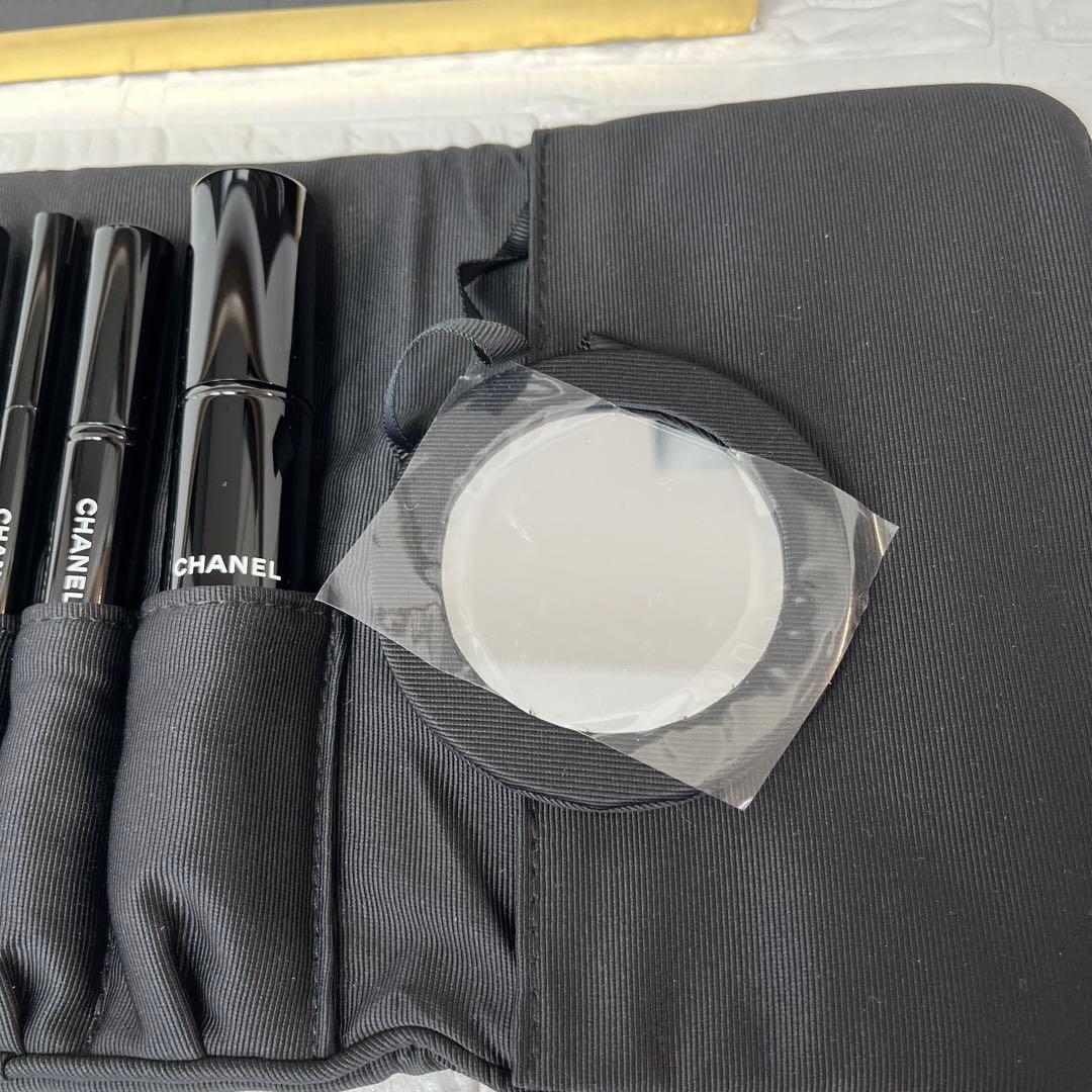 本日限定値下げ✨新品未使用品✨CHANEL 限定品　メイクブラシセット
