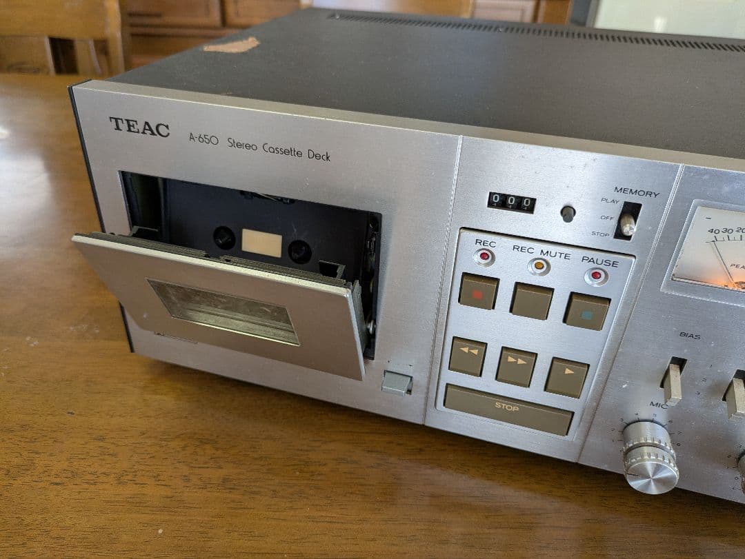 TEAC A-650 ステレオカセットデッキ