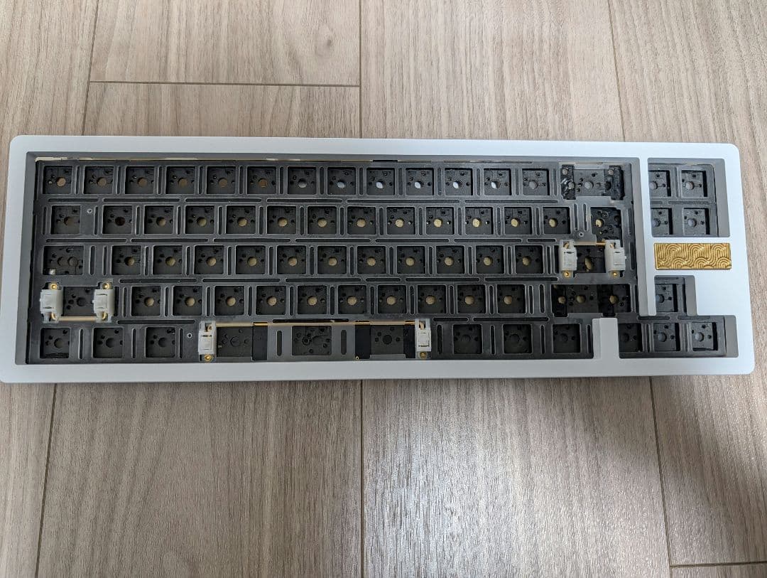 Ikki68 Aurora R2 bluetooth 自作キーボード