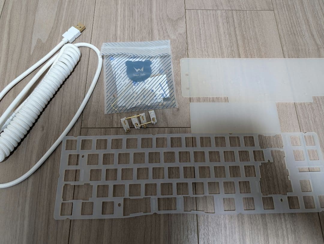 Ikki68 Aurora R2 bluetooth 自作キーボード