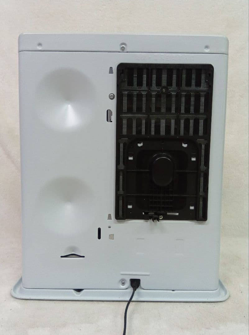 トヨトミ　LC-332　石油ファンヒーター　2021年製　マットホワイト　美品