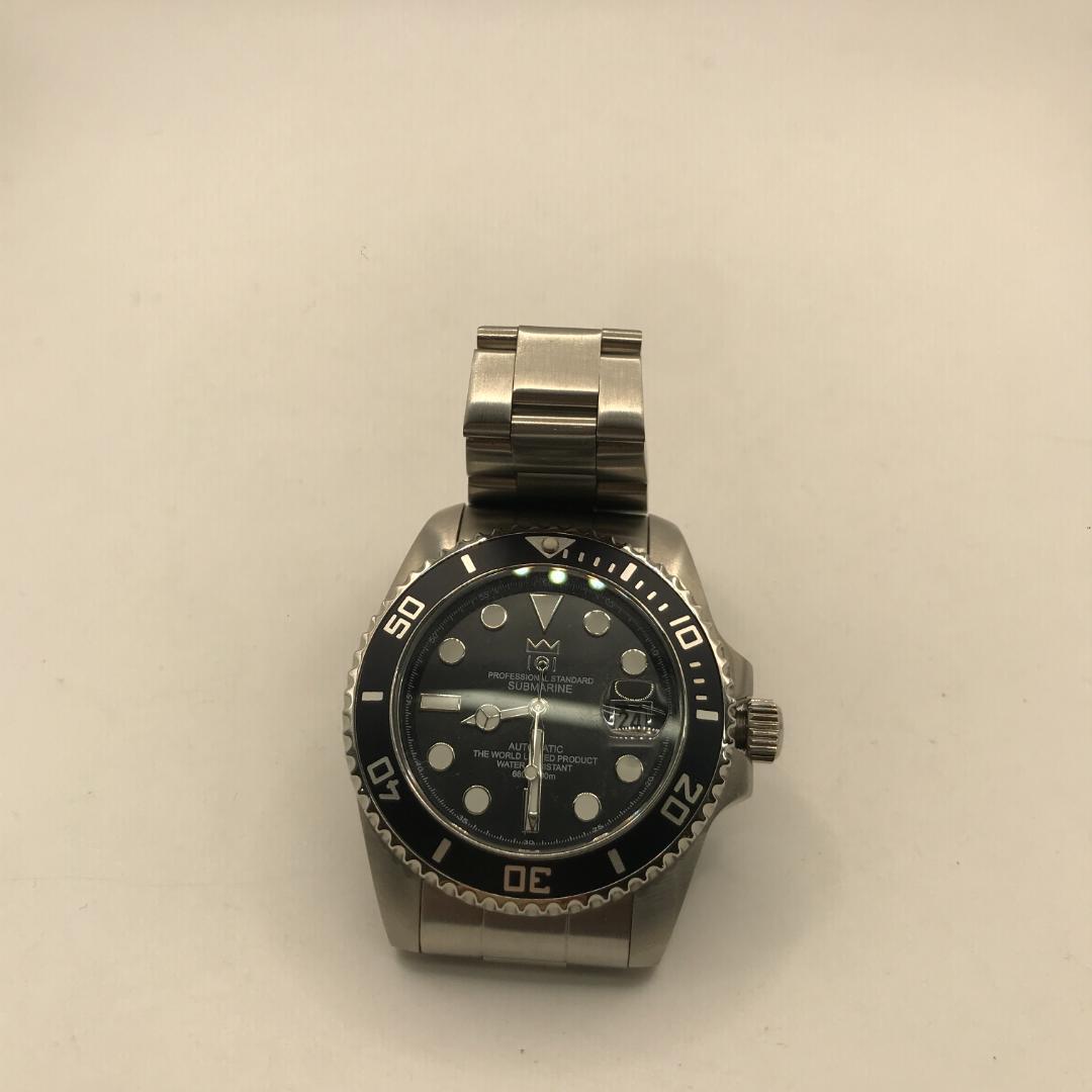 Hyakuichi（ヒャクイチ）101 機械式自動巻きダイバーズウォッチ