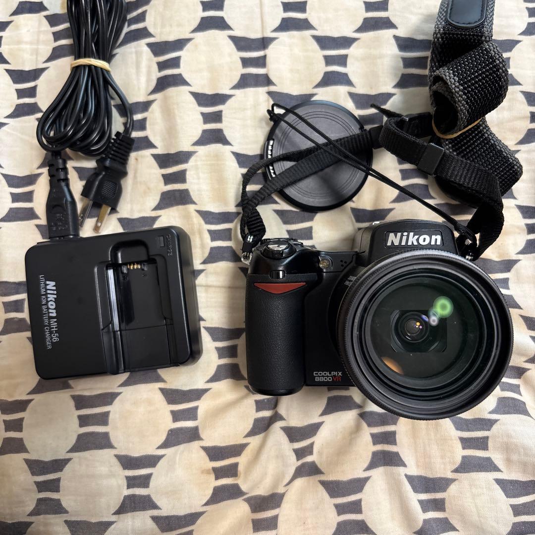 希少 Nikon COOLPIX 8800 ニコン デジタルカメラ デジカメ