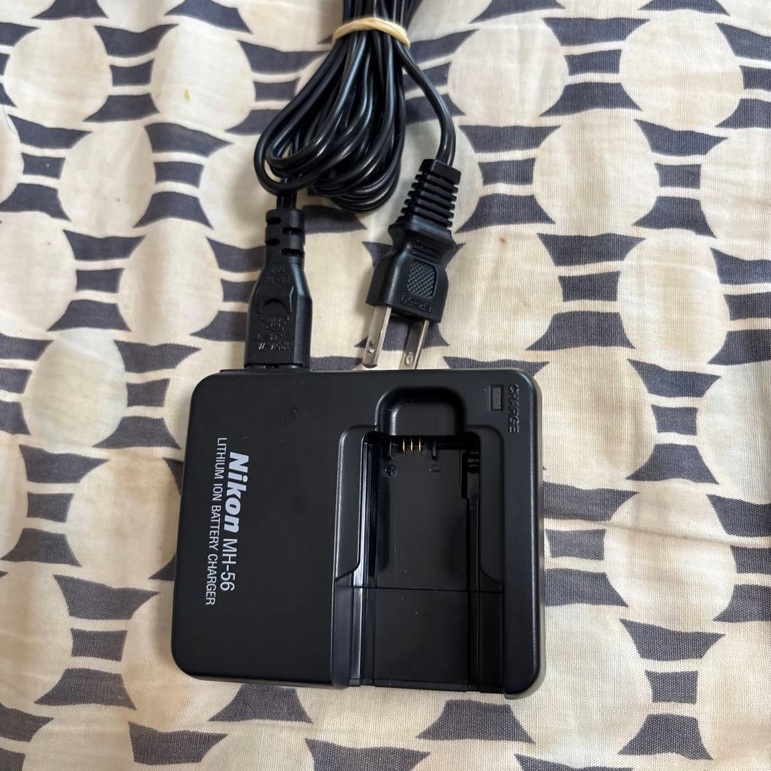 希少 Nikon COOLPIX 8800 ニコン デジタルカメラ デジカメ