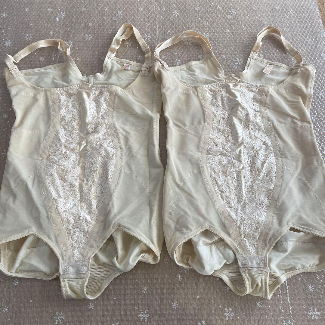 サミットインターナショナル補正下着2点セット　スーツ　90ロング　ガードル　82