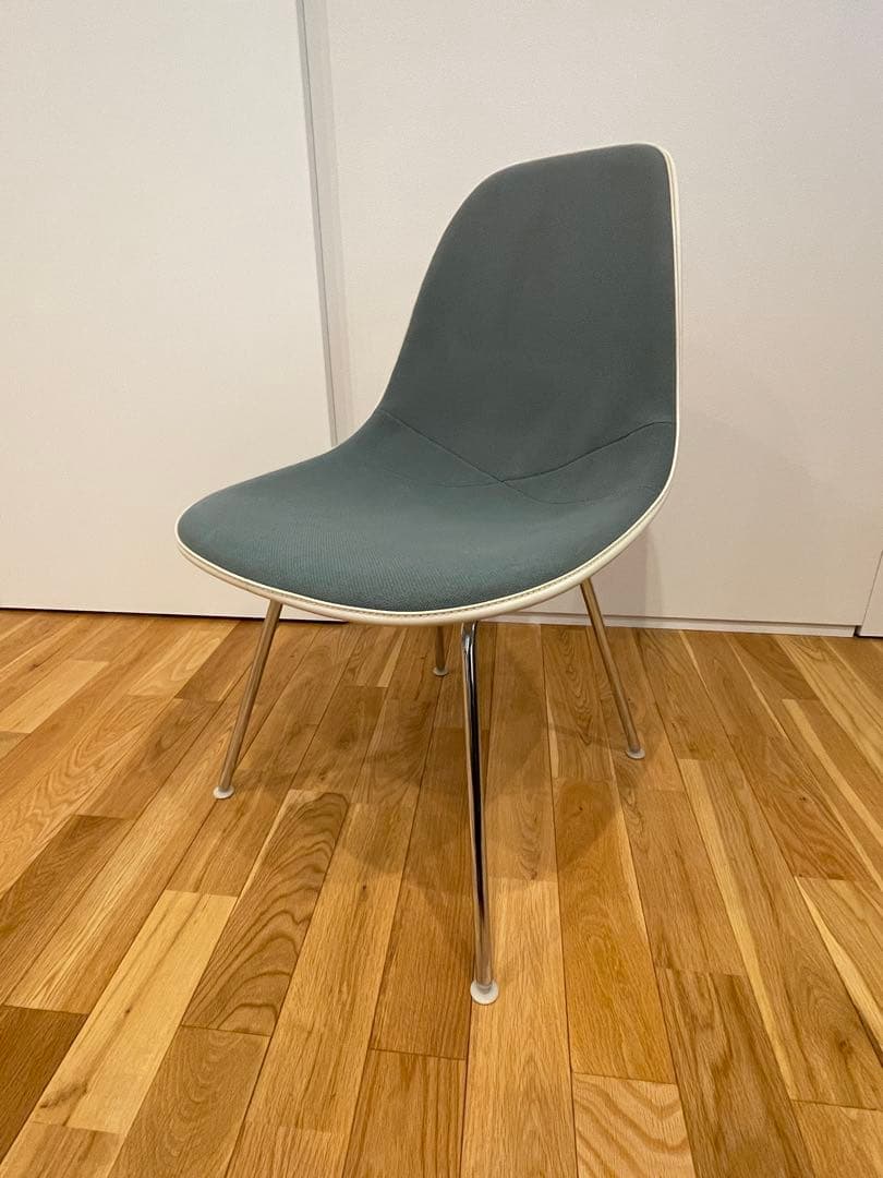 【Herman Miller 】イームズ サイドシェルチェア ！