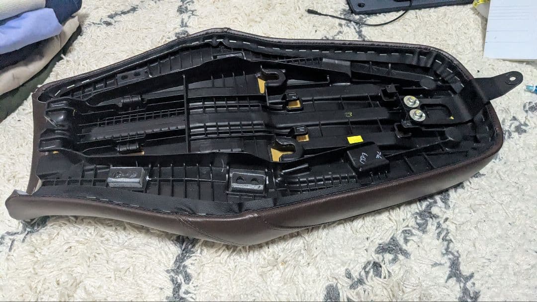 デイトナ　GB350 2BL NC59 ローダウンシート