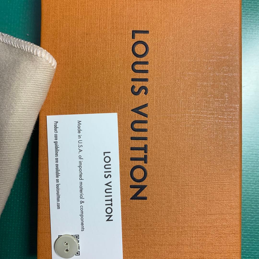LOUIS VUITTON ダークブルー ケース