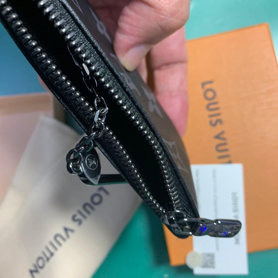 LOUIS VUITTON ダークブルー ケース