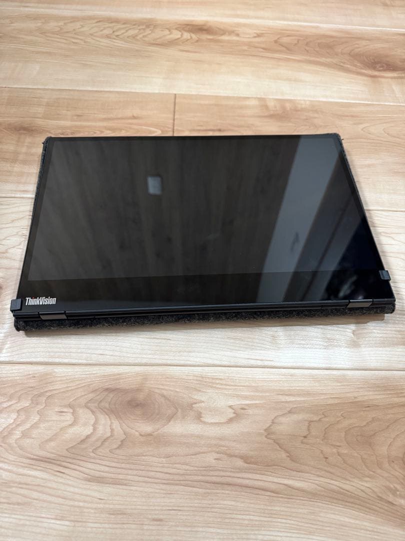 Lenovo ThinkVision 14型