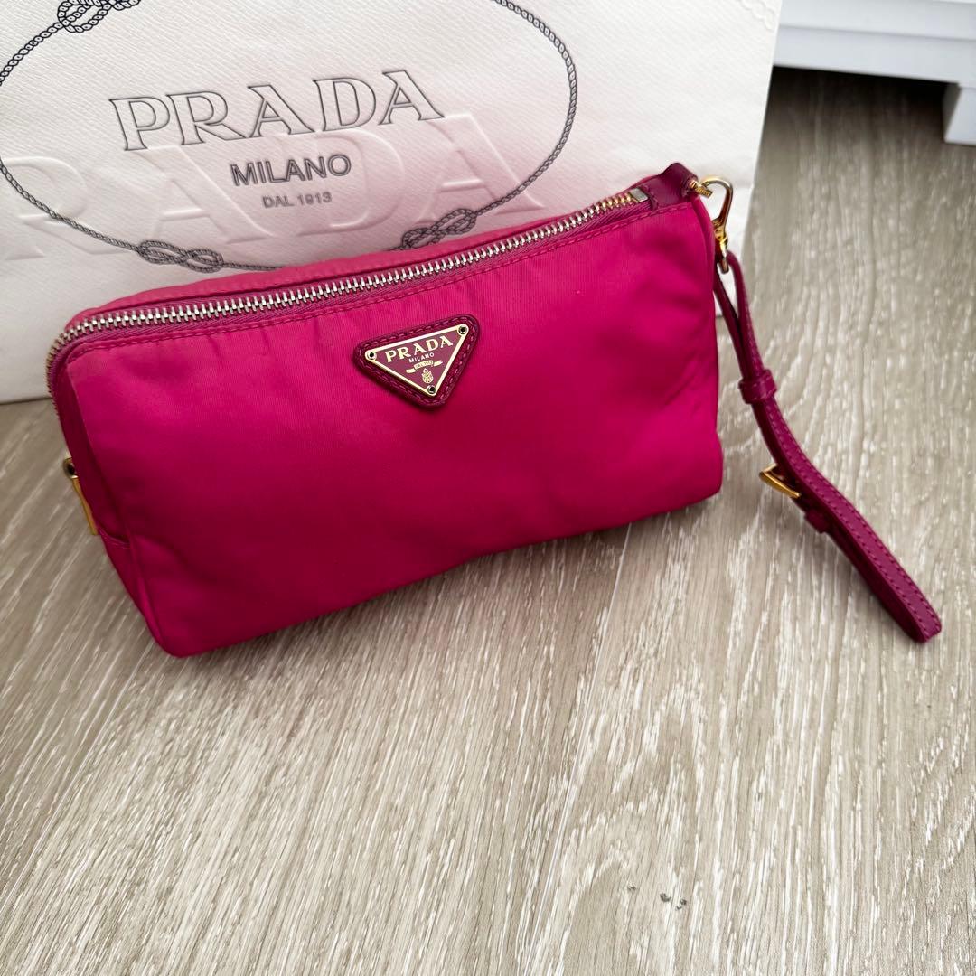 PRADA プラダ ポーチ コスメポーチ ナイロン　ピンク メイクポーチ