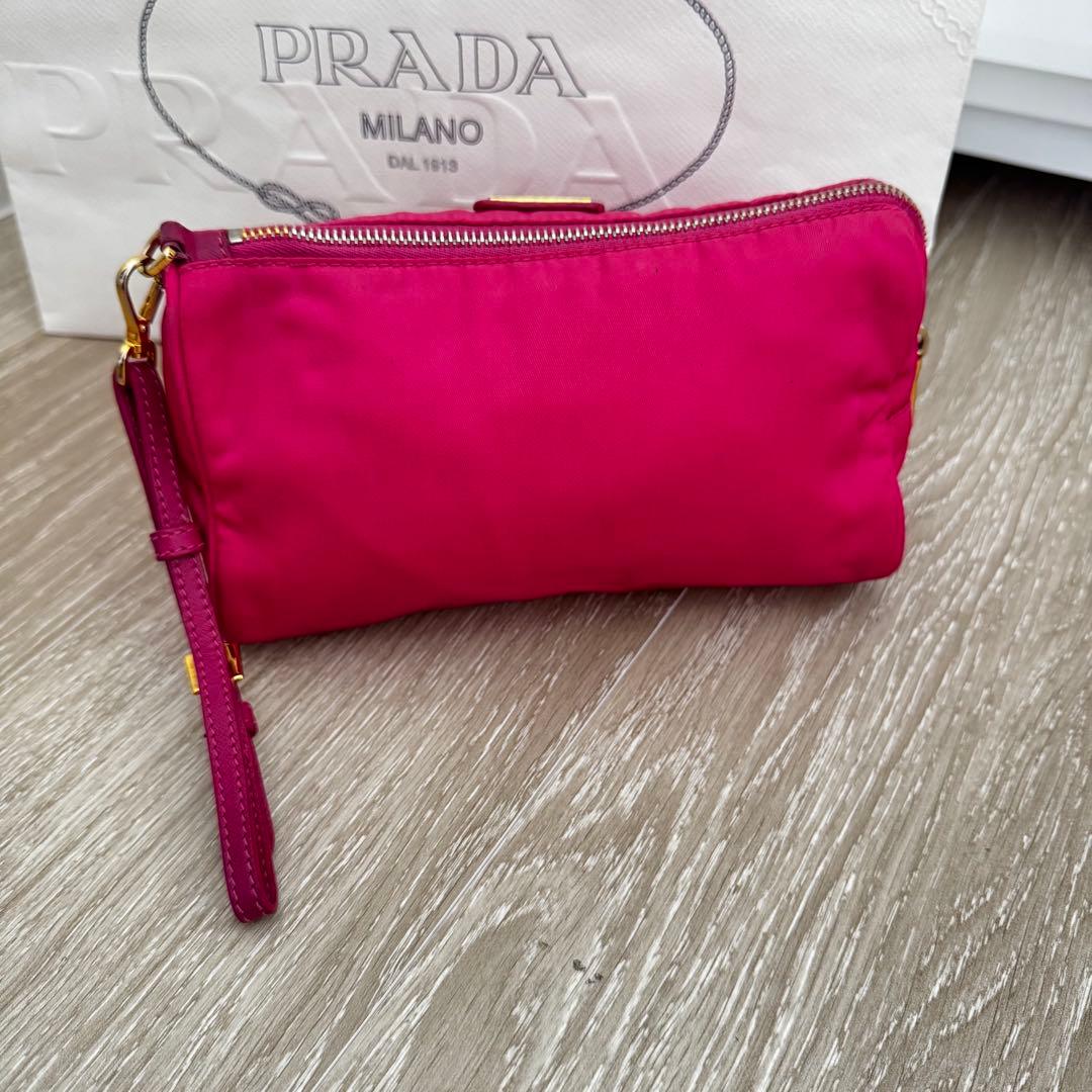 PRADA プラダ ポーチ コスメポーチ ナイロン　ピンク メイクポーチ