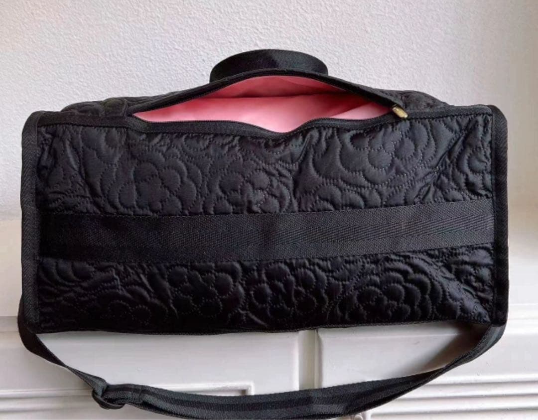 新品　LeSportsac レスポートサック　ボストンバッグ　黒　花柄