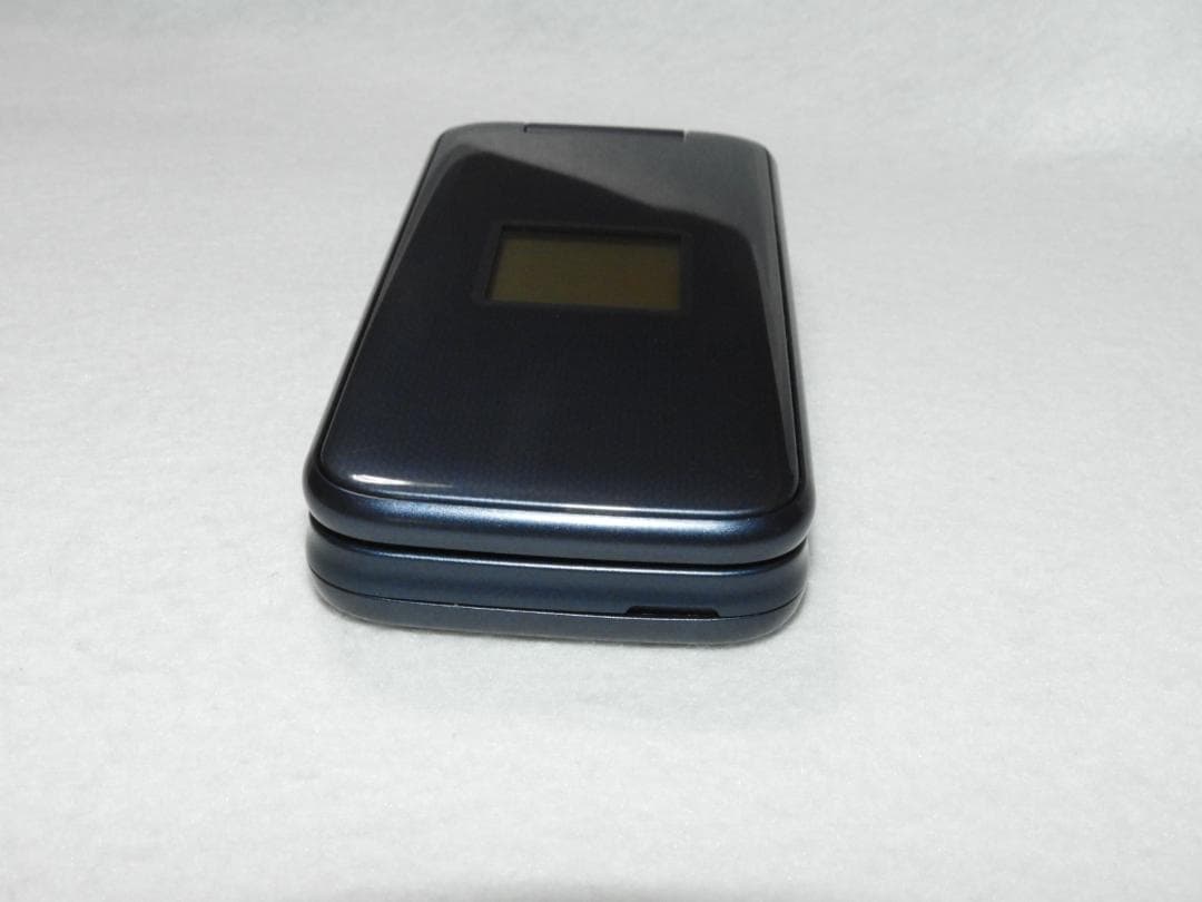 良品 富士通 らくらくホン F-01M ネイビー docomo 4G LTE