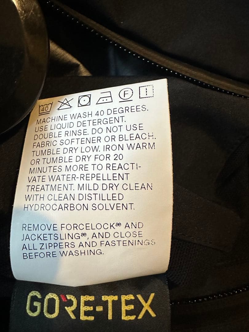 ACRONYM J56-GT ブラックM