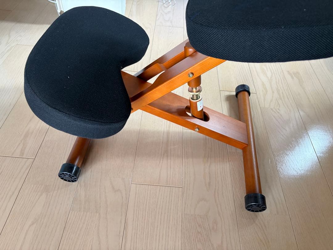 お*な様 宮武製作所 プロポーションチェア 姿勢矯正 バランスチェア　ブラック