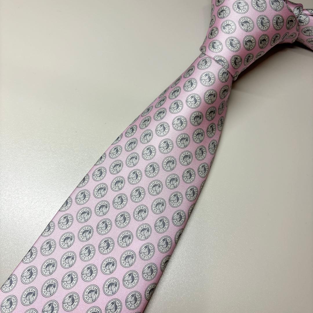 未使用 HERMES しネクタイ 馬柄 ロゴメダル 桜ピンク 光沢 シルク
