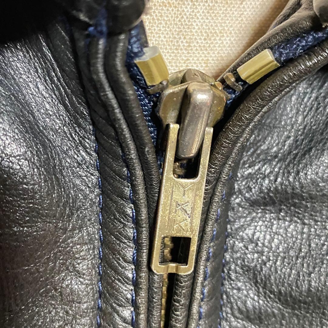 イタリア製 Boston レザー フライトジャケット 黒 襟ムートン 裏チェック