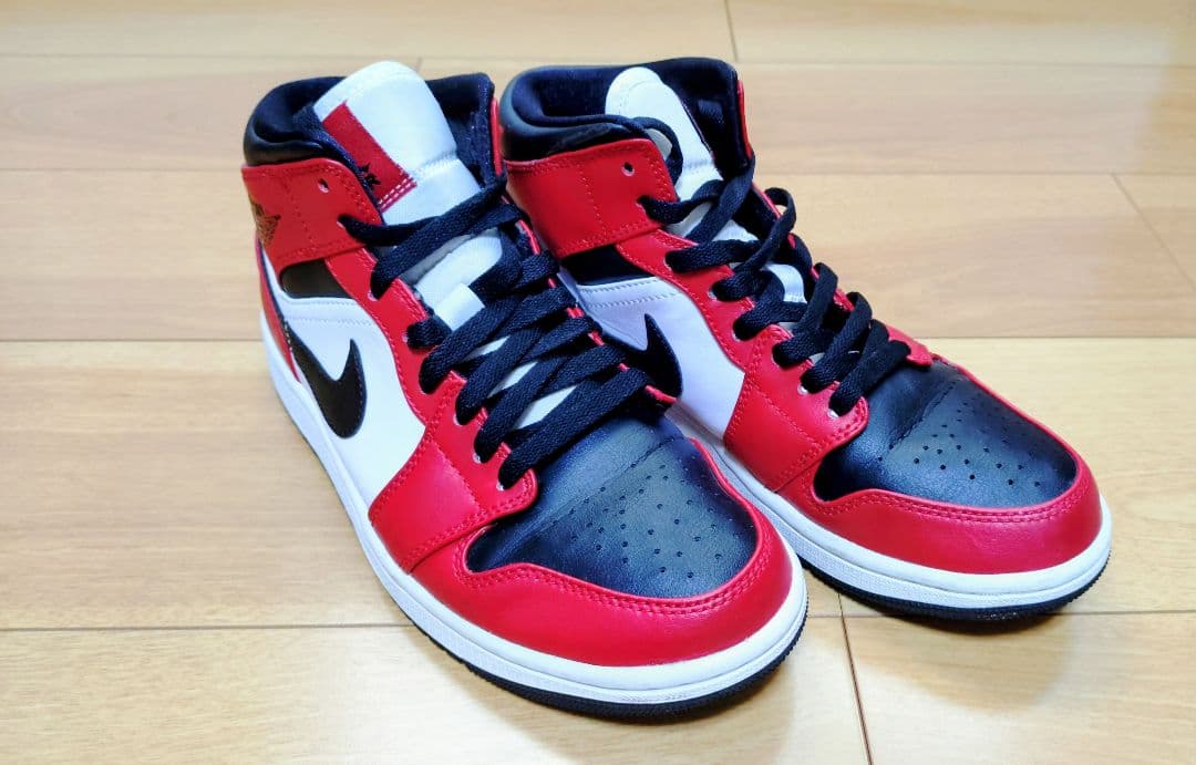 靴 NIKE AIR JORDAN 1 MID CHICAGO 25.5cm