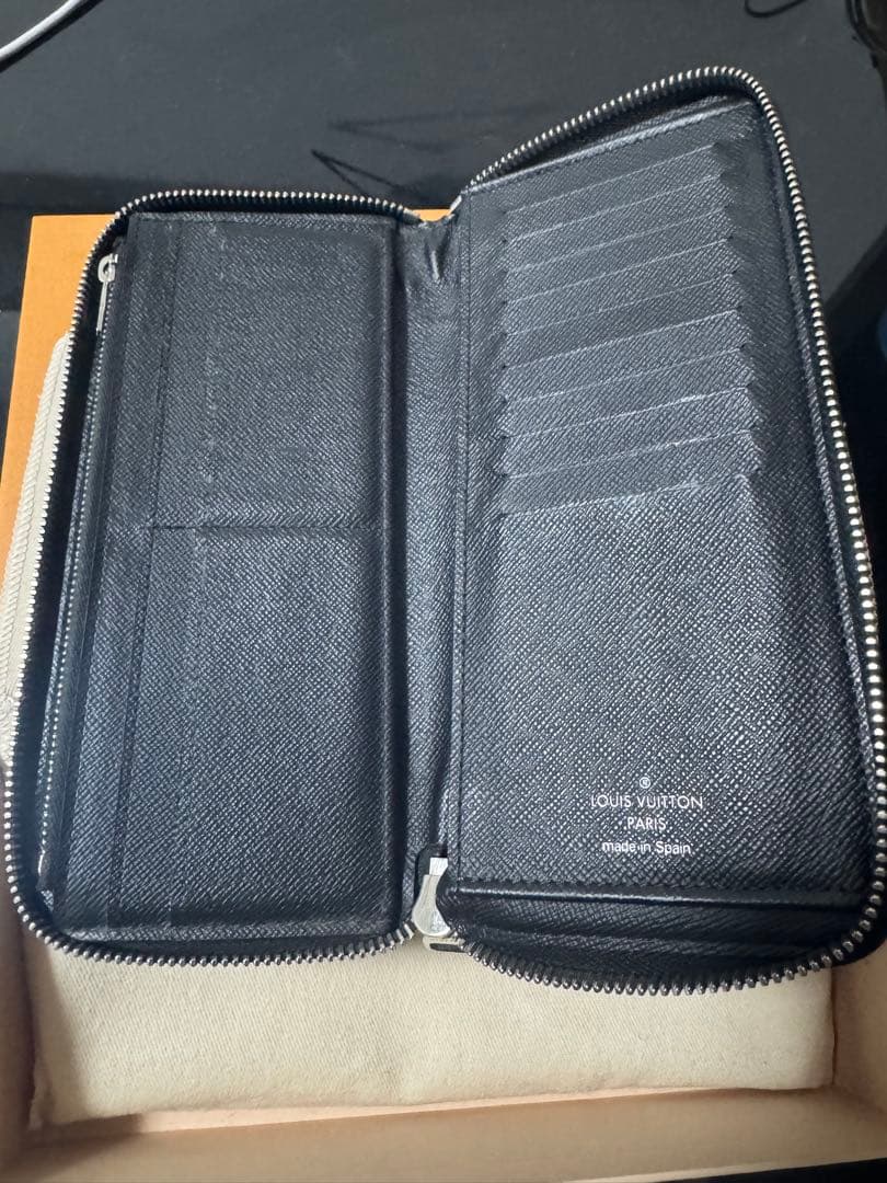 D*i様 Louis Vuitton 長財布 ブラック・チェック柄